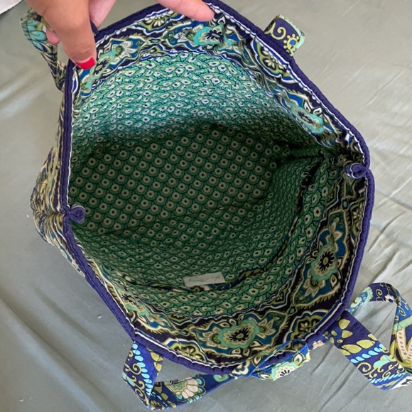 Vera Bradley 3 Piece Set (Tote, Wristlet & Bag) Green & Blue Paisley Quilted - Picture 3 of 12
